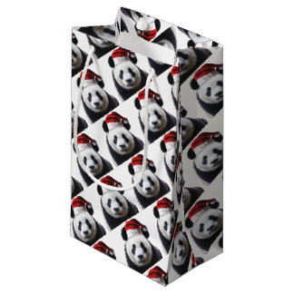 Clipped-Panda-Santa-2 Kleine Geschenktüte