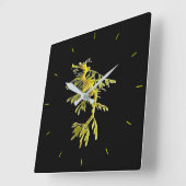 Clock with Leafy Sea Dragon Seahorse Quadratische Wanduhr (Winkel)
