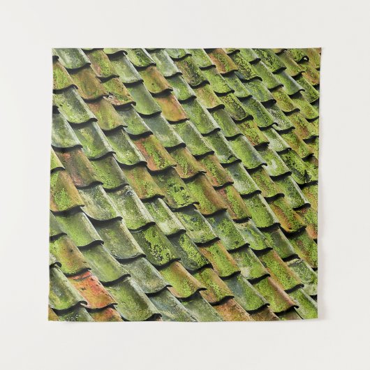 Close-up photo of green shingle roof wandteppich (Vorderseite)