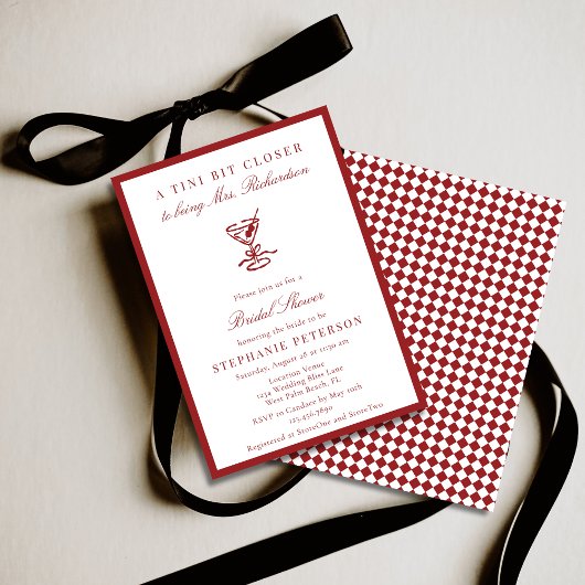 Closer to Mrs Old Money Martini Bridal Shower Einladung