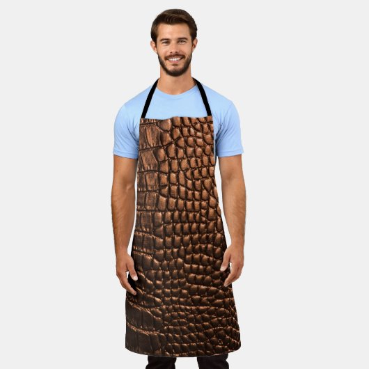 Closeup: Krokodilledertextur. Schürze (Getragen)