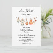 Clothesline Basketball baby shower invitation Einladung (Stehend Vorderseite)
