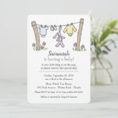 Clothesline Gender Neutral Baby Shower Einladung (Stehend Vorderseite)