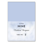 Cloud 9 Pastel Blue Chic Brautparty Platzkarte Tischnummer (Vorderseite)