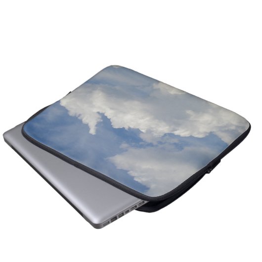 Cloud Dreamer Laptop Sleeve (Vorne Knopf)