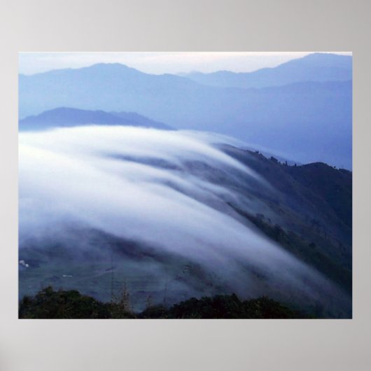 Cloud Mist Darjeeling Indien Poster (Vorne)