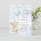 Cloud Nine Baby Shower Einladung Blaues Bärchen  (Stehend Vorderseite)