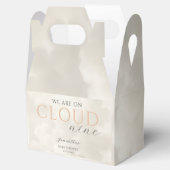 Cloud Nine Moderne Babyparty Geschenkschachtel (Geöffnet)