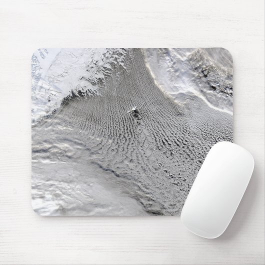 Cloud-Vorstöße auf der Insel Jan Mayen Mousepad (Mit Mouse)