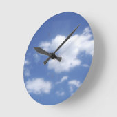 clouds in blue sky runde wanduhr (Winkel)