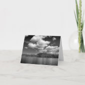 Clouds Over Lake Black and White Note Card Dankeskarte (Vorderseite)