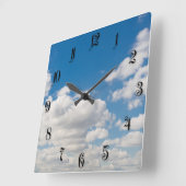 Cloudy blue sky quadratische wanduhr (Winkel)