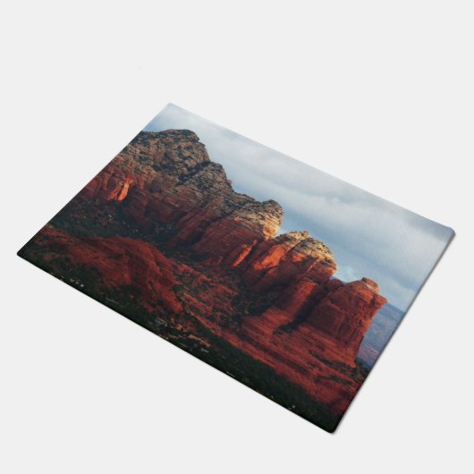 Cloudy Coffee Pot Rock in Sedona Arizona Fußmatte (Schrägansicht)