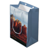 Cloudy Coffee Pot Rock in Sedona Arizona Mittlere Geschenktüte (Vorderseite Schrägansicht)