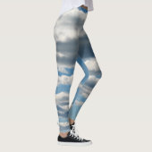 Cloudy Skies Blau und Weiße Leggings (Rechts)