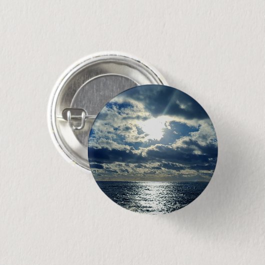 Cloudy Sky in Brighton Seafront Button (Vorne & Hinten)