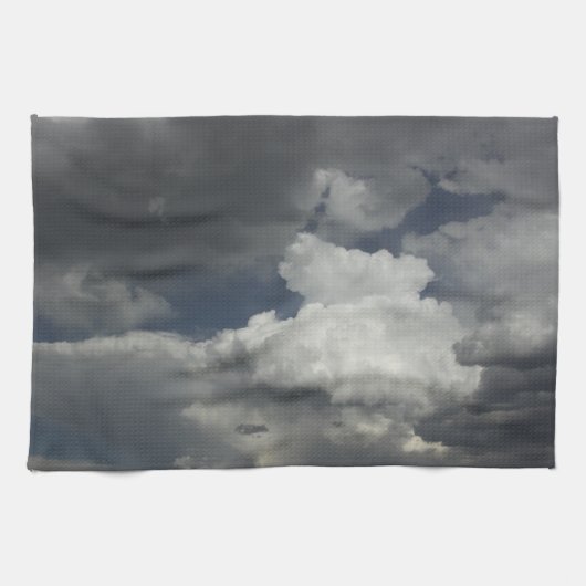 Cloudy Sky Kitchen Handtuch (Horizontal)