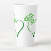 Clover Heart Latte Tasse (Vorderseite)