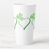 Clover Heart Latte Tasse (Vorderseite)