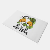 Clover Pup Liebe - St. Patrick's Day Dog Design Fußmatte (Schrägansicht)