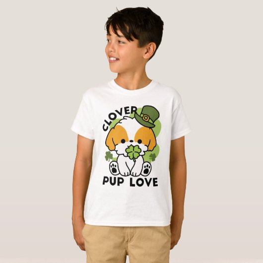 Clover Pup Liebe - St. Patrick's Day Dog Design T-Shirt (Vorne ganz)