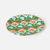 Clovers Pappteller (Schrägansicht)