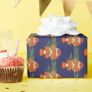 Clownfisch in Algen und Blasen Geschenkpapier