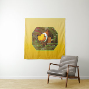Clownfisch in grüner Anemone. Fotodesign Wandteppich