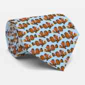 Clownfish Frenzy Krawatte beidseitig (hellblau) (Gerollt)