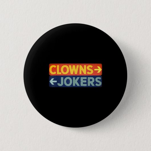 Clowns rechts, Joker links, lustiges Retro Button (Vorderseite)