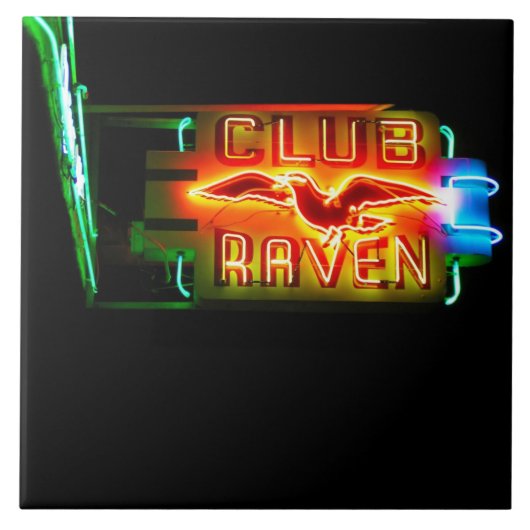 Club Raven Fliese (Vorderseite)