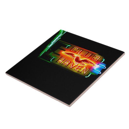 Club Raven Fliese (Seite)