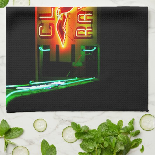 Club Raven Geschirrtuch (Gefaltet)