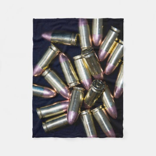 Cluster von 9 mm Ammo Fleecedecke (Vorderseite)