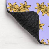 Cluster von gelben Cartoon-Lilien Mousepad (Ecke)