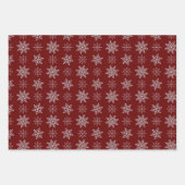 Cluster von Schneeflocken auf Deep Red Geschenkpapier Set (Vorderseite 3)