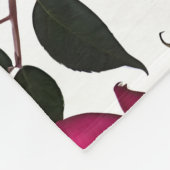 Clustered Red And Pink Roses On A Stark White  Fleecedecke (Ecke)