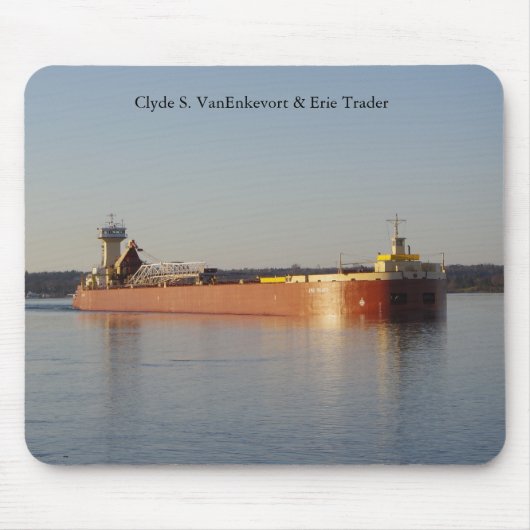 Clyde S. VanEnkevort & Erie Trader Mousepad (Vorne)