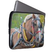 Clydesdale Team Pferdeschlittschuh Laptopschutzhülle (Vorne Rechts)