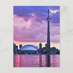 CN Tower : Aussicht von der Innenstadt Torontos Postkarte