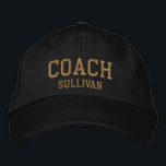 Coach Individuelle Name bestickt - Black & Gold Bestickte Baseballkappe<br><div class="desc">Custom Coach Hut von Called :: Voll anpassbarer unisex Baseballhut / Baseballkappe bestickt mit Name Coach und personalisiert mit dem Nachnamen des Coaches. Auf einem schwarzen Hut ist die Goldstickerei dargestellt. Andere Hutfarben und -stile sind verfügbar. #CoachHat #Sports</div>