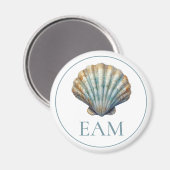 Coastal Blue Scallop Seashell Monogram Magnet (Vorderseite/Rückseite)