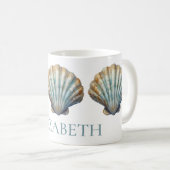 Coastal Blue Scallop Seashell Personalisiert Kaffeetasse (VorderseiteRechts)