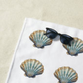 Coastal Blue Scallop Seashell Personalized Strandtuch (Beispiel)