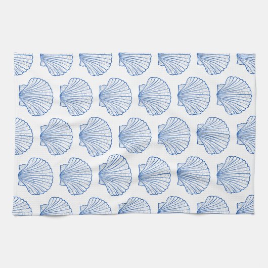 Coastal Blue und White Scallop Seashell Geschirrtuch (Horizontal)
