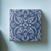 Coastal Blue & White Seashell Modernes Muster Fliese