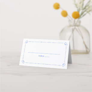 Coastal Chic Blue Minimalistisch Seashell Wedding Platzkarte