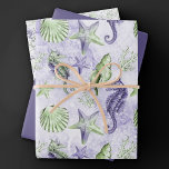 Coastal Chic | Lila und grüner Untersee Geschenkpapier Set<br><div class="desc">Whimsical Lavendel lila und limig grün handbemalt Wasserfarbe "unter dem Meer" Strand Design bringt eine moderne Drehung zu einem alten Thema. Muscheln, Seesterne, ein Seepferd und ein Korallenriff in lila und grünen Schattierungen ergänzen die Kollektion und sorgen für einen lila Wassereffekt. Für andere Farben oder passende Produkte, besuchen Sie JustFharryn...</div>