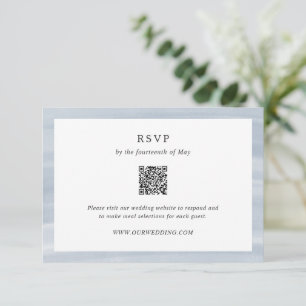 Coastal Chic Mute Blue QR Code Elegante Hochzeit RSVP Karte