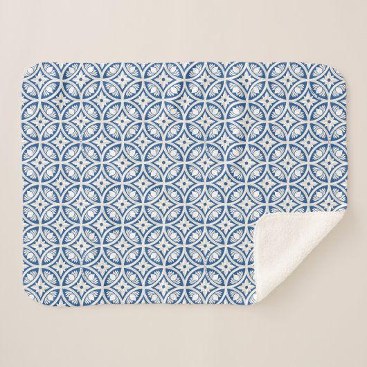 Coastal Lotus Tile Muster - The White Lotus Sherpadecke (Vorderseite (Horizontal))